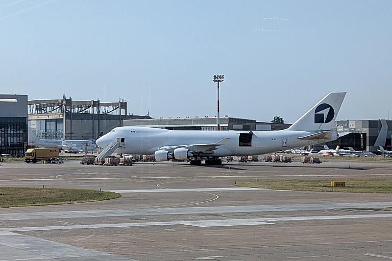 B 250624131